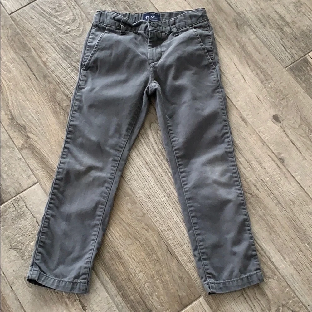 Bundle of 2 The Children’s Place pants, sz 5